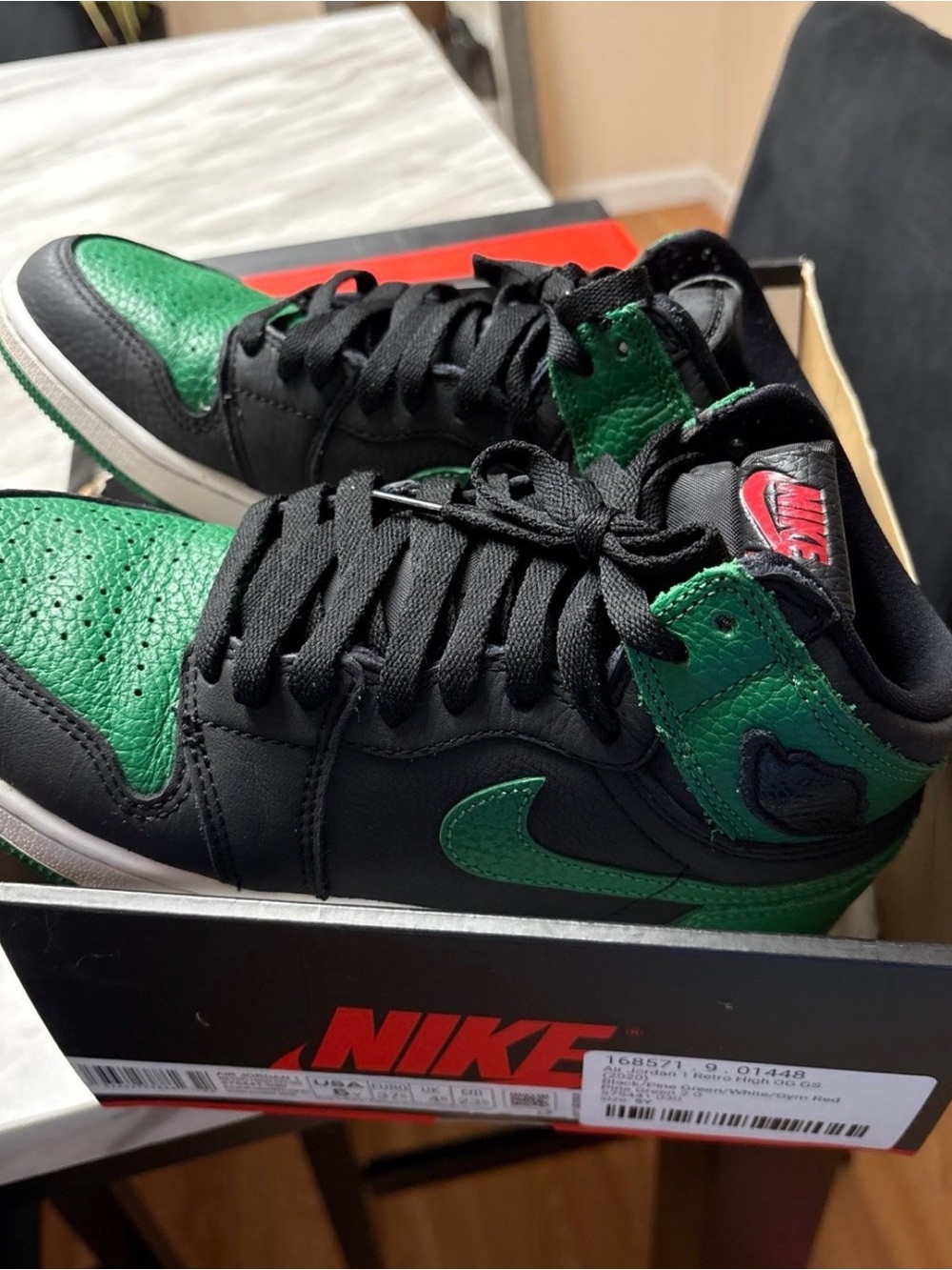 Jordan Retro High-Top Sneakers in Black & Green